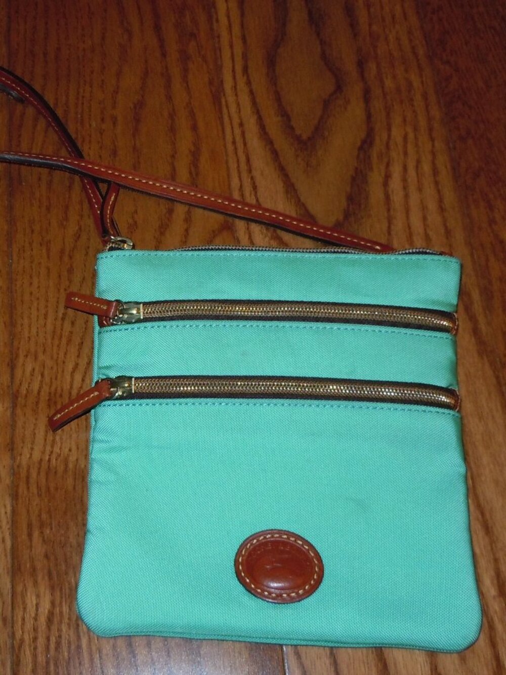 DOONEY & BOURKE AQUA / TEAL CROSSBODY HANDBAG